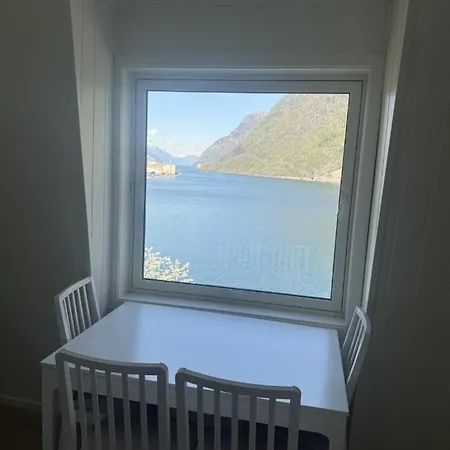 Newly Renovated With Spectacular Fjord Views Apartman