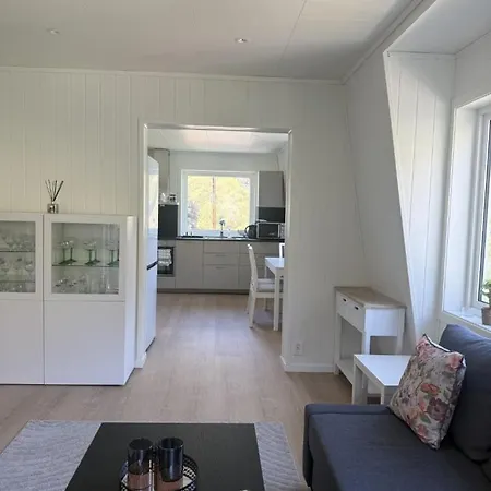 Newly Renovated With Spectacular Fjord Views Apartman